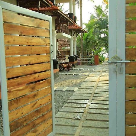 Woodhouse Beach Resort Varkala Zewnętrze zdjęcie